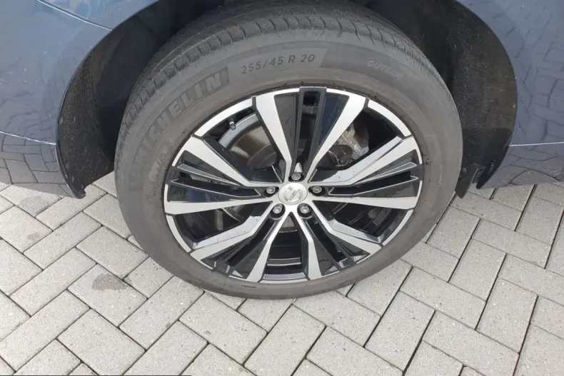 Volvo XC60 din 2023 cu 83.912 km - oferta VOL237089 - foto 14
