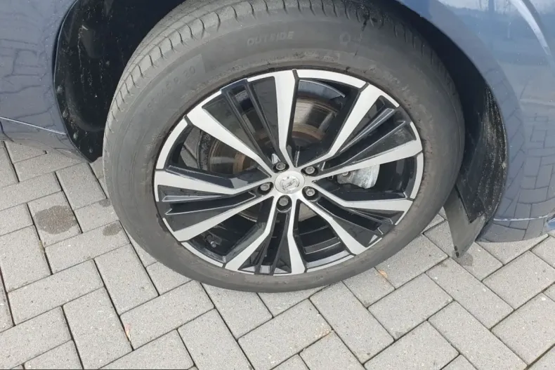 Volvo XC60 din 2023 cu 83.912 km - oferta VOL237089 - foto 15