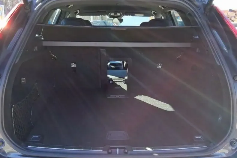 Volvo XC60 din 2023 cu 94.200 km - oferta VOL237090 - foto 7