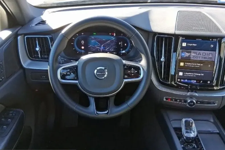 Volvo XC60 din 2023 cu 94.200 km - oferta VOL237090 - foto 13