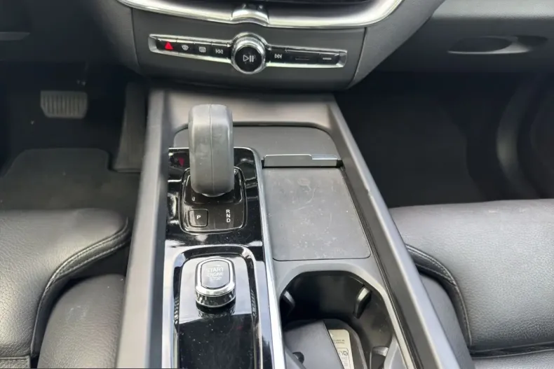 Volvo XC60 din 2022 cu 85.000 km - oferta VOL237091 - foto 14