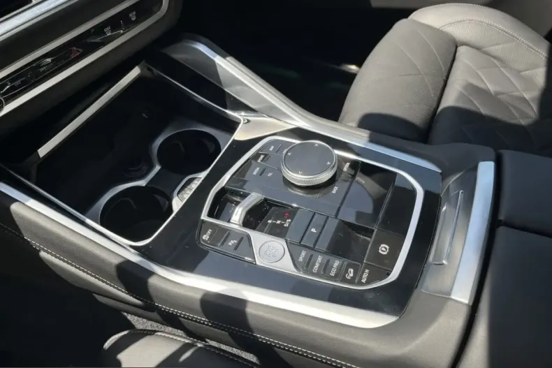 BMW X6 (Seria X) din 2025 cu 22.544 km - oferta BMW237095 - foto 10