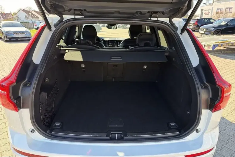 Volvo XC60 din 2021 cu 89.523 km - oferta VOL237098 - foto 16