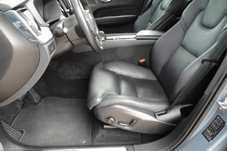 Volvo XC60 din 2023 cu 98.950 km - oferta VOL237101 - foto 7