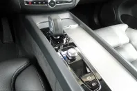Volvo XC60 din 2023 cu 98.950 km - oferta VOL237101 - foto 16