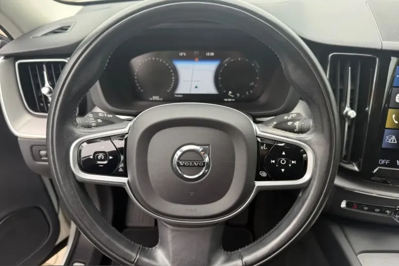 Volvo XC60 din 2021 cu 92.350 km - oferta VOL237102 - foto 9