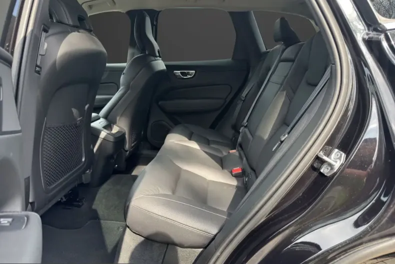 Volvo XC60 din 2021 cu 97.400 km - oferta VOL237105 - foto 11