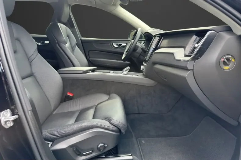 Volvo XC60 din 2021 cu 97.400 km - oferta VOL237105 - foto 17