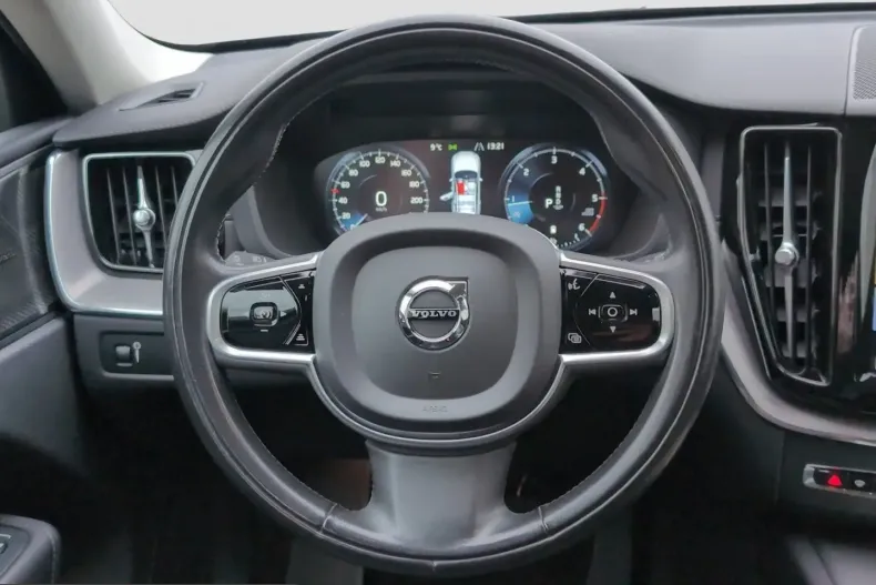 Volvo XC60 din 2021 cu 92.442 km - oferta VOL237106 - foto 4
