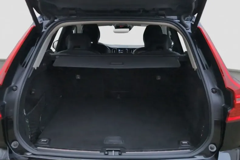 Volvo XC60 din 2021 cu 92.442 km - oferta VOL237106 - foto 13