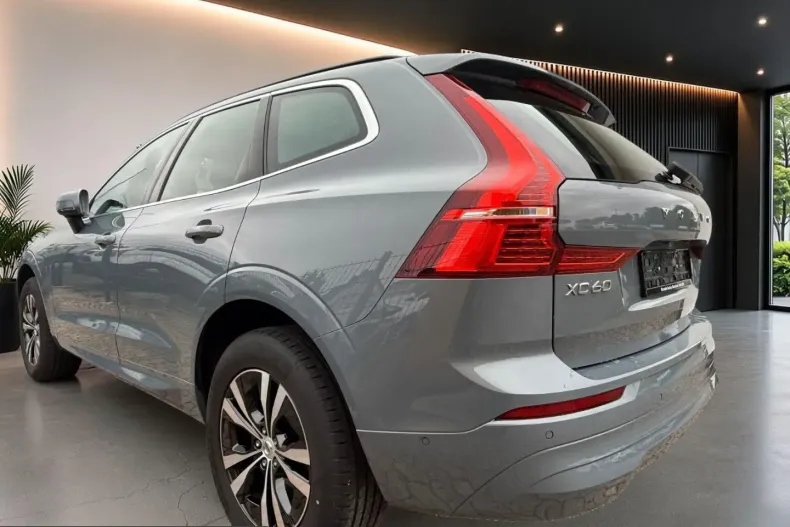 Volvo XC60 din 2022 cu 83.735 km - oferta VOL237119 - foto 4