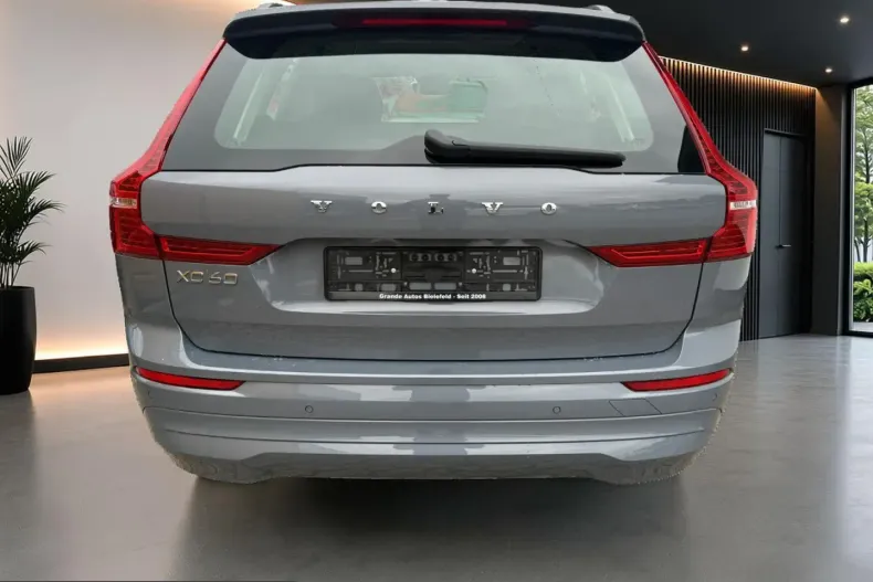 Volvo XC60 din 2022 cu 83.735 km - oferta VOL237119 - foto 6
