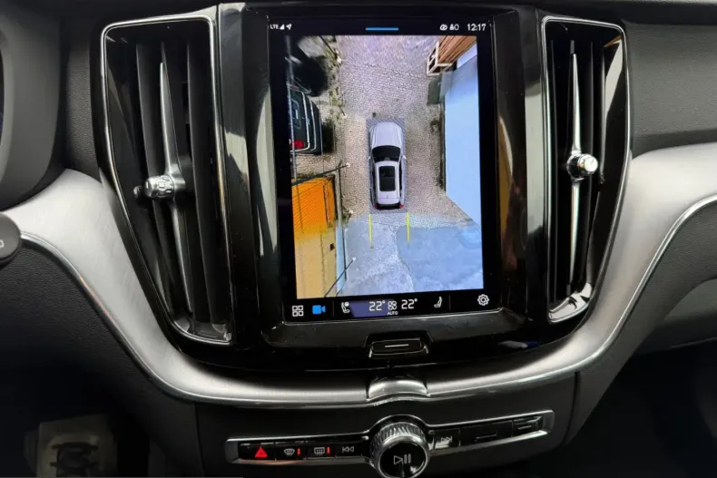 Volvo XC60 din 2022 cu 83.735 km - oferta VOL237119 - foto 13