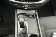 Volvo XC60 din 2022 cu 83.735 km - oferta VOL237119 - foto 17