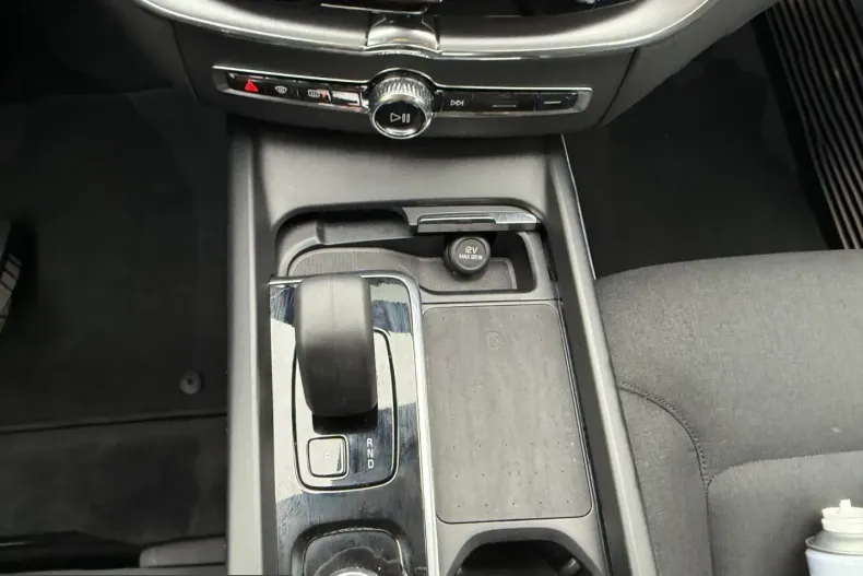 Volvo XC60 din 2022 cu 83.735 km - oferta VOL237119 - foto 17