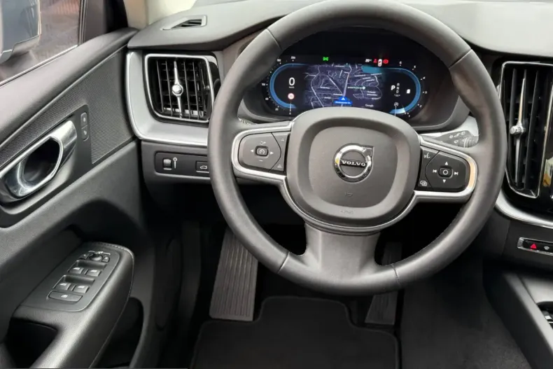 Volvo XC60 din 2022 cu 83.735 km - oferta VOL237119 - foto 20