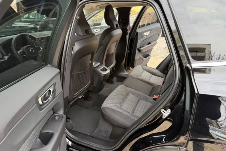 Volvo XC60 din 2022 cu 90.000 km - oferta VOL237120 - foto 12