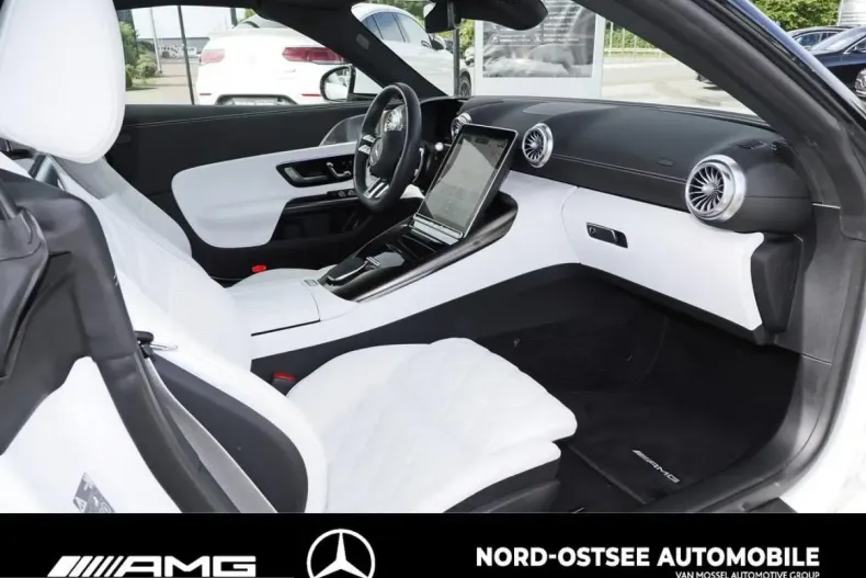 Mercedes-Benz SL 63 AMG (Clasa SL) din 2024 cu 8.032 km - oferta MER237123 - foto 11