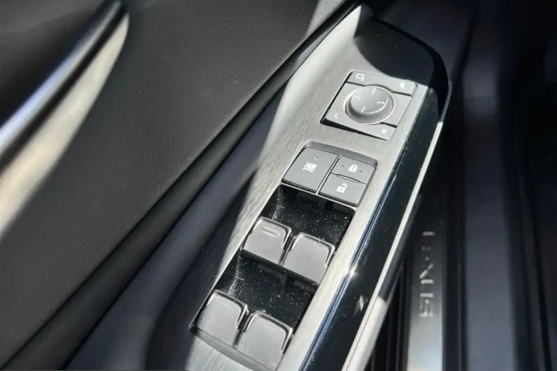 Lexus ES 300 din 2024 cu 34.175 km - oferta LEX237125 - foto 20