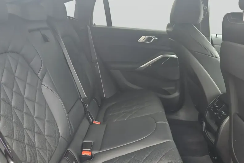 BMW X6 (Seria X) din 2024 cu 81.800 km - oferta BMW237130 - foto 17