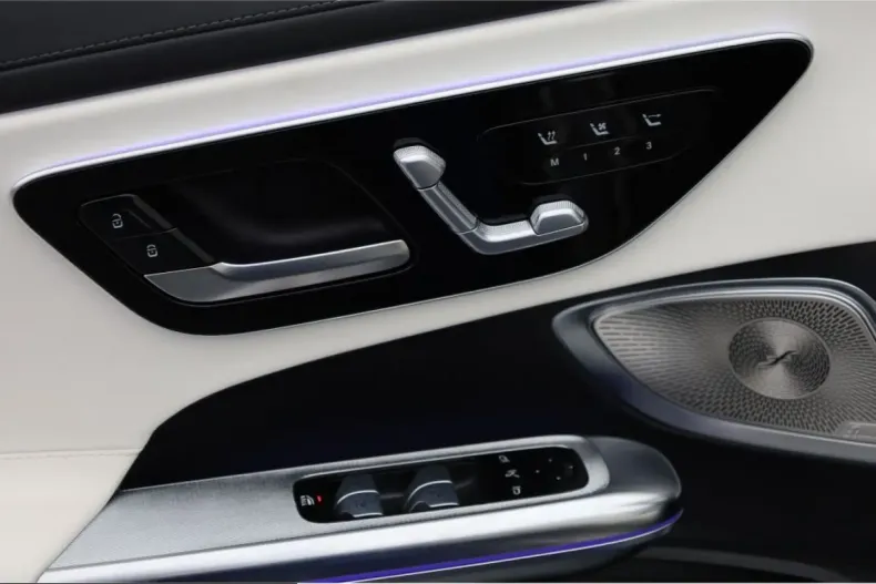 Mercedes-Benz CLE 200 (Clasa CLE) din 2024 cu 4.300 km - oferta MER237131 - foto 12