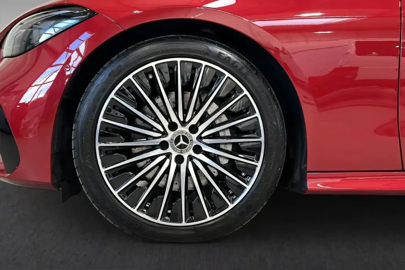 Mercedes-Benz CLE 300 (Clasa CLE) din 2024 cu 40.000 km - oferta MER237134 - foto 4