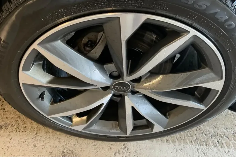 Audi Q7 din 2023 cu 123.178 km - oferta AUD237135 - foto 3