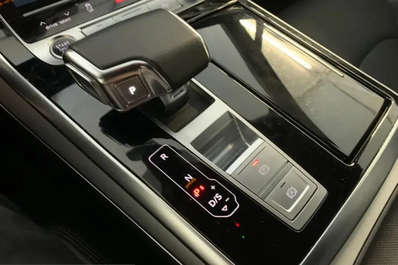 Audi Q7 din 2023 cu 123.178 km - oferta AUD237135 - foto 13