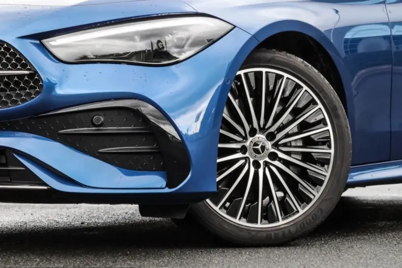 Mercedes-Benz CLE 200 (Clasa CLE) din 2025 cu 6.100 km - oferta MER237136 - foto 5
