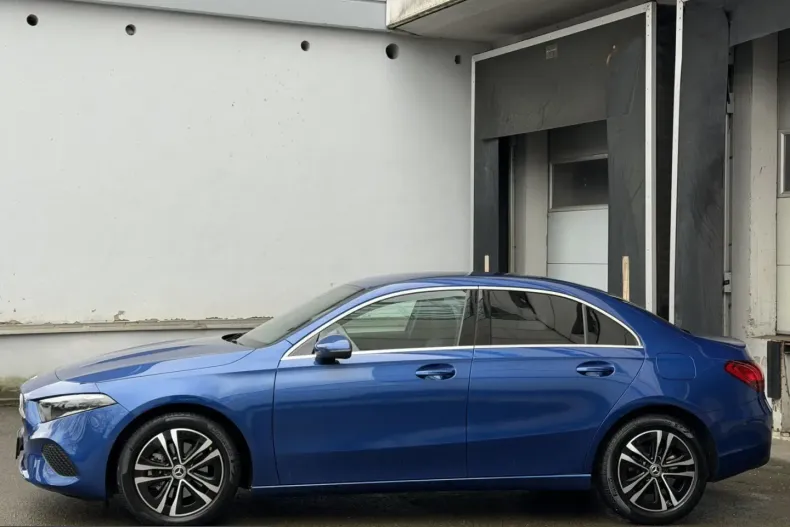 Mercedes-Benz A 180 (Clasa A) din 2025 cu 5.800 km - oferta MER237141 - foto 3