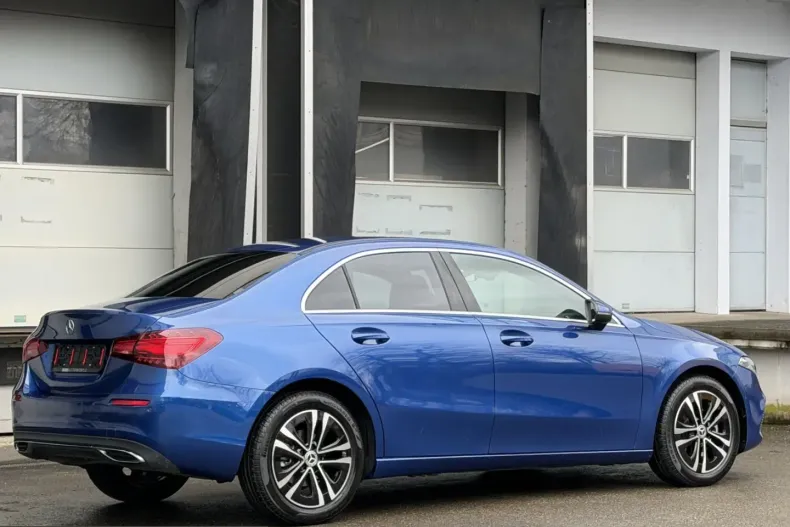 Mercedes-Benz A 180 (Clasa A) din 2025 cu 5.800 km - oferta MER237141 - foto 6