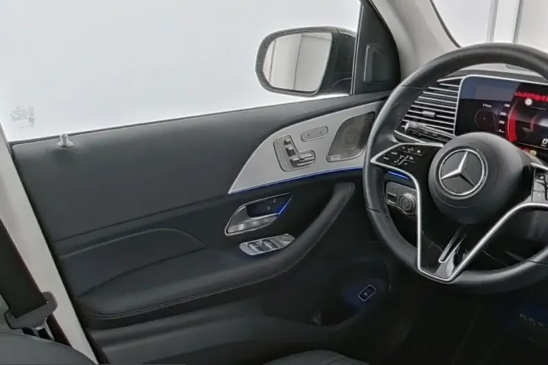Mercedes-Benz GLE 450 (Clasa GLE) din 2025 cu 21.471 km - oferta MER237145 - foto 8