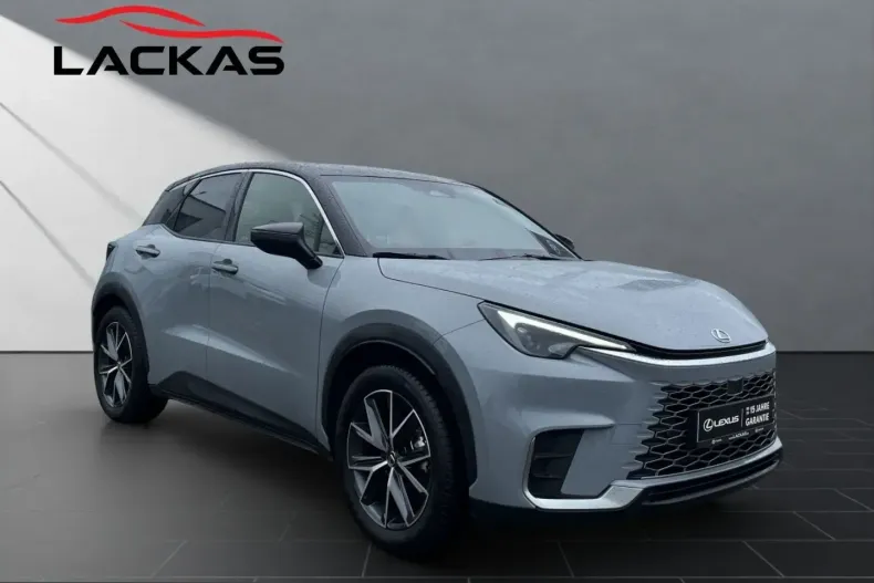 Lexus LBX din 2025 cu 17.158 km - oferta LEX237147 - foto 7