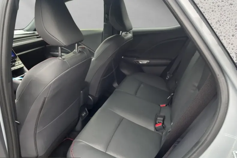 Lexus LBX din 2025 cu 17.158 km - oferta LEX237147 - foto 16
