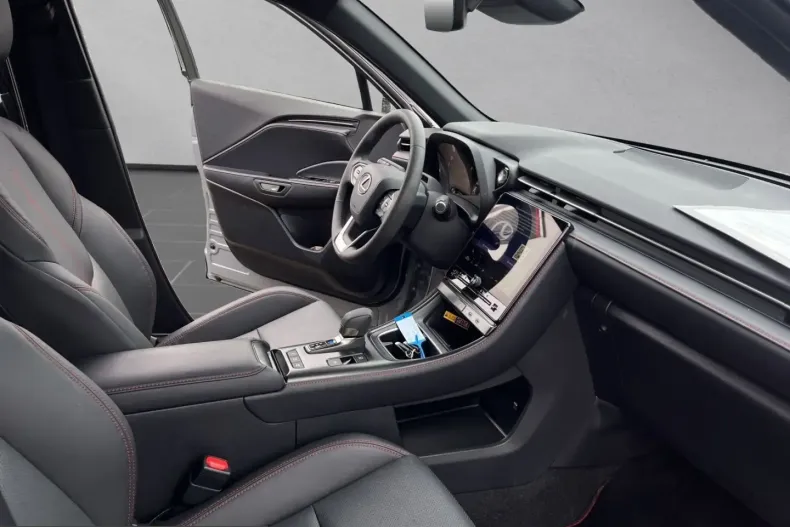 Lexus LBX din 2025 cu 17.158 km - oferta LEX237147 - foto 18