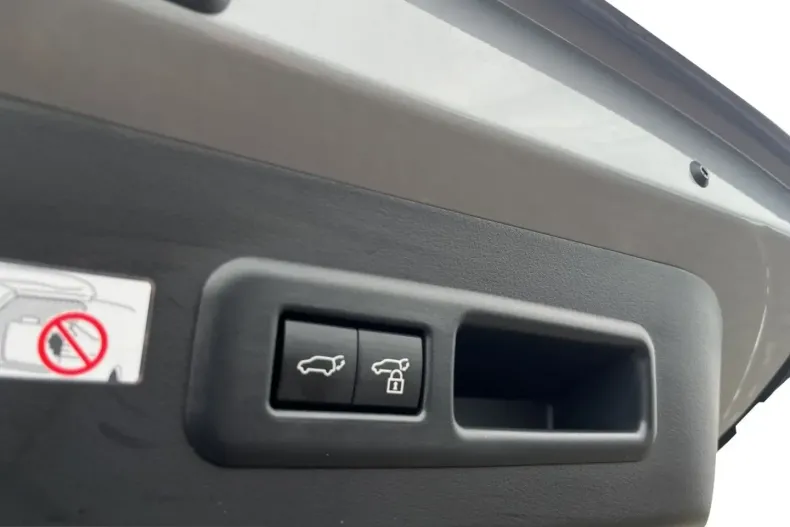 Lexus LBX din 2025 cu 17.158 km - oferta LEX237147 - foto 20