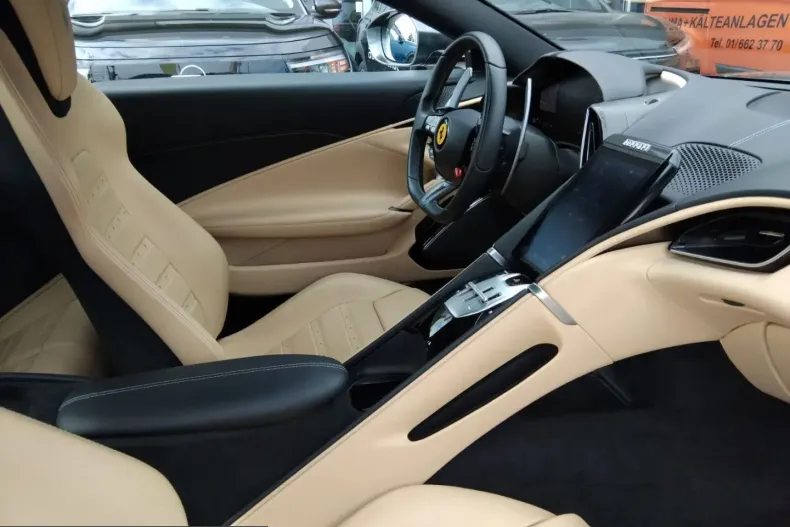 Ferrari Roma din 2025 cu 4.800 km - oferta FER237149 - foto 12