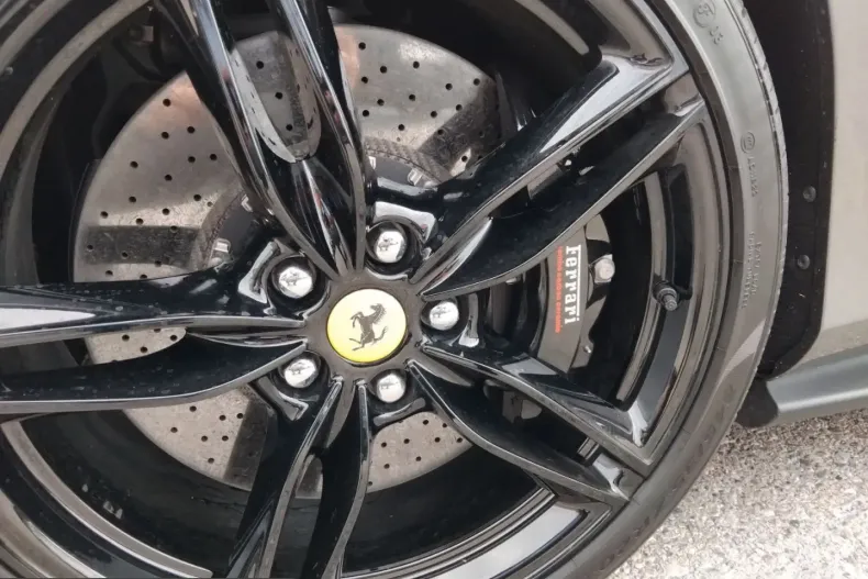 Ferrari Roma din 2025 cu 4.800 km - oferta FER237149 - foto 16
