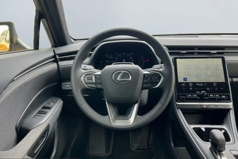 Lexus LBX din 2025 cu 12.621 km - oferta LEX237150 - foto 8