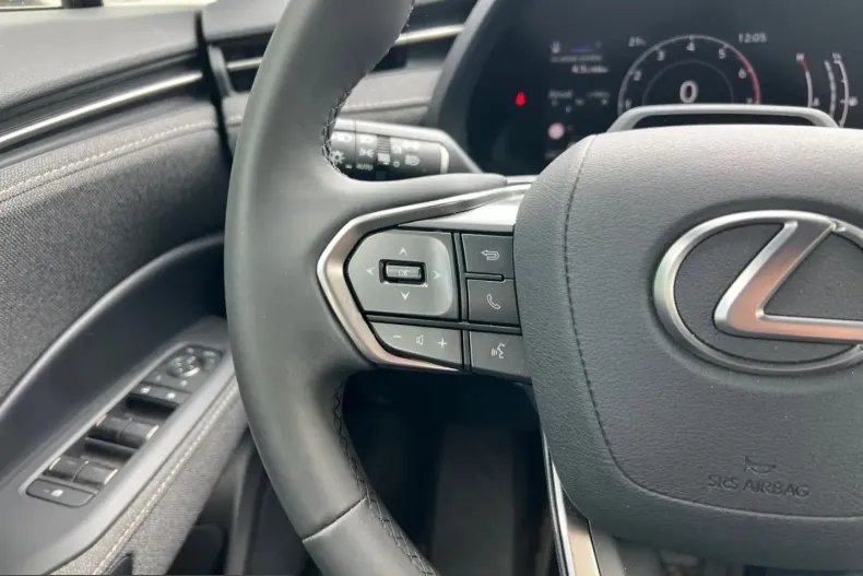 Lexus LBX din 2025 cu 12.621 km - oferta LEX237150 - foto 20