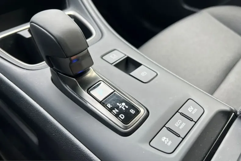 Lexus LBX din 2025 cu 12.621 km - oferta LEX237150 - foto 25