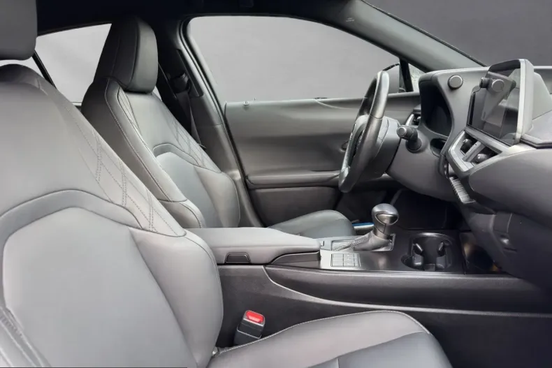 Lexus UX din 2023 cu 35.667 km - oferta LEX237153 - foto 18