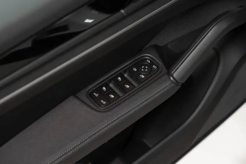Porsche Cayenne din 2023 cu 11.300 km - oferta POR237156 - foto 21