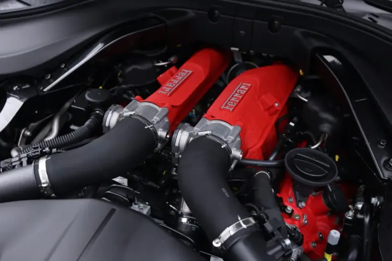 Ferrari Roma din 2023 cu 1.400 km - oferta FER237162 - foto 12