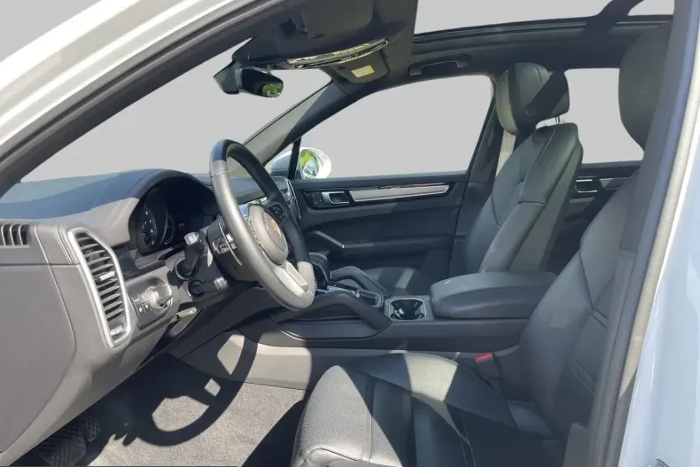 Porsche Cayenne din 2022 cu 45.853 km - oferta POR237167 - foto 9