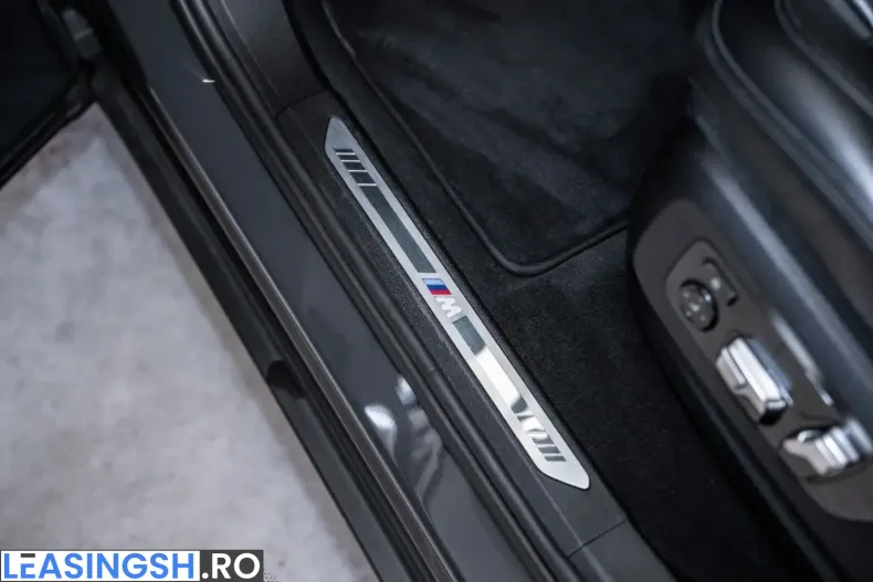 BMW XM (Seria X) din 2023 cu 45.300 km - oferta BMW237175 - foto 14