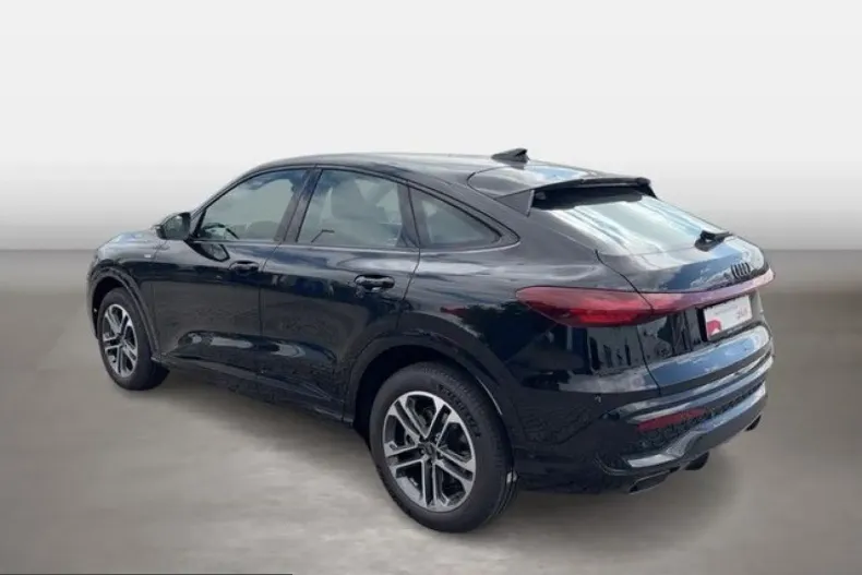 Audi Q5 din 2025 cu 10.529 km - oferta AUD237176 - foto 3