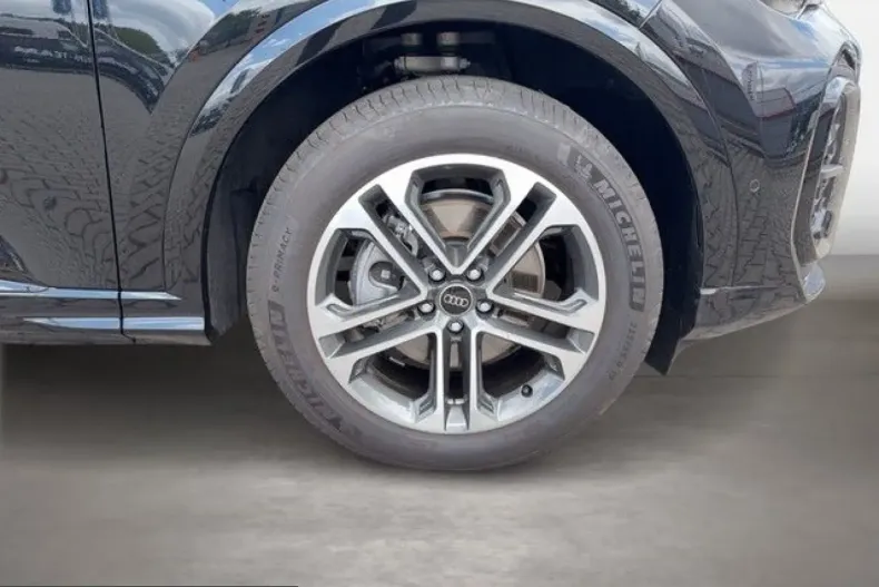 Audi Q5 din 2025 cu 10.529 km - oferta AUD237176 - foto 7