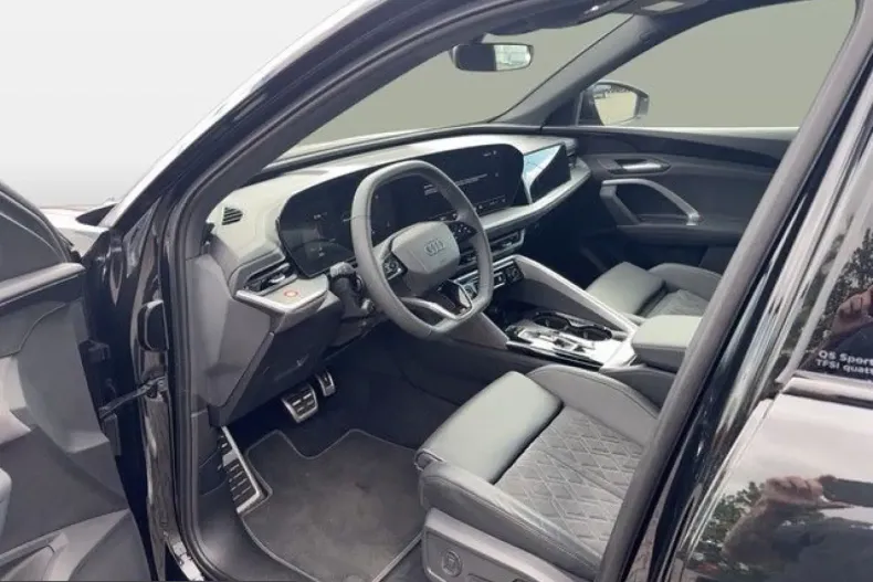 Audi Q5 din 2025 cu 10.529 km - oferta AUD237176 - foto 8