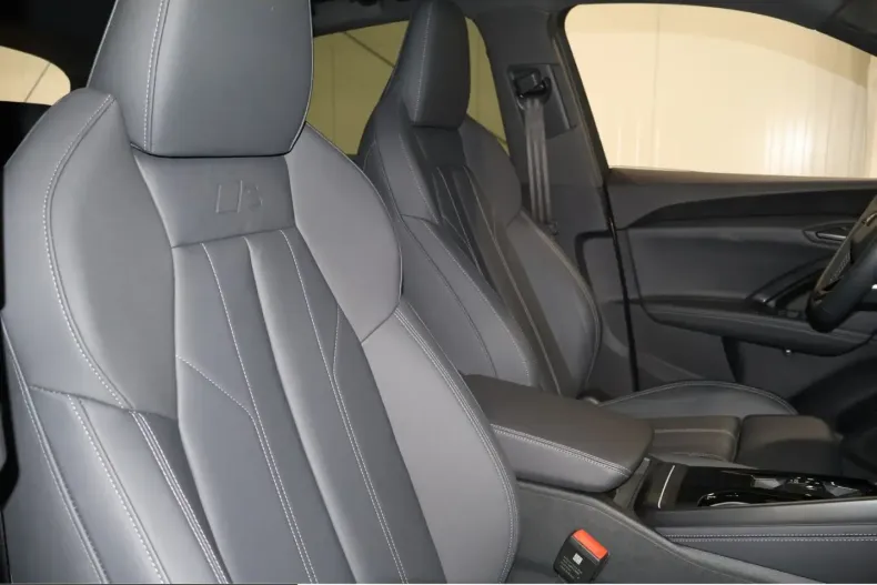 Audi Q5 din 2025 cu 8.312 km - oferta AUD237177 - foto 6
